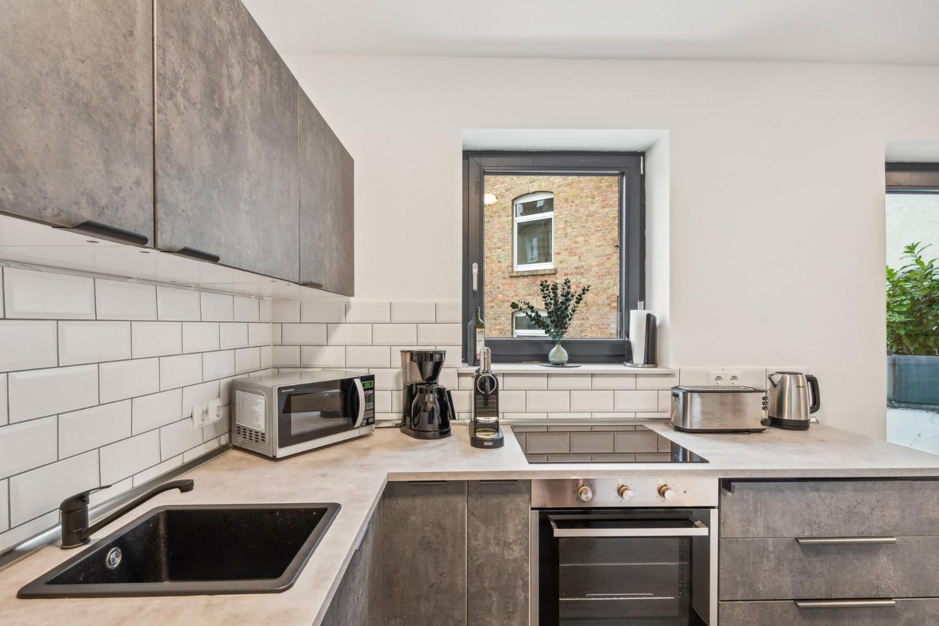 Maremar - Design Im Zentrum - 2 Schlafzimmer - Luxus Boxspringbetten - Kueche - Arbeitsplaetze & Highspeed Wlan - Balkon Braunschweig