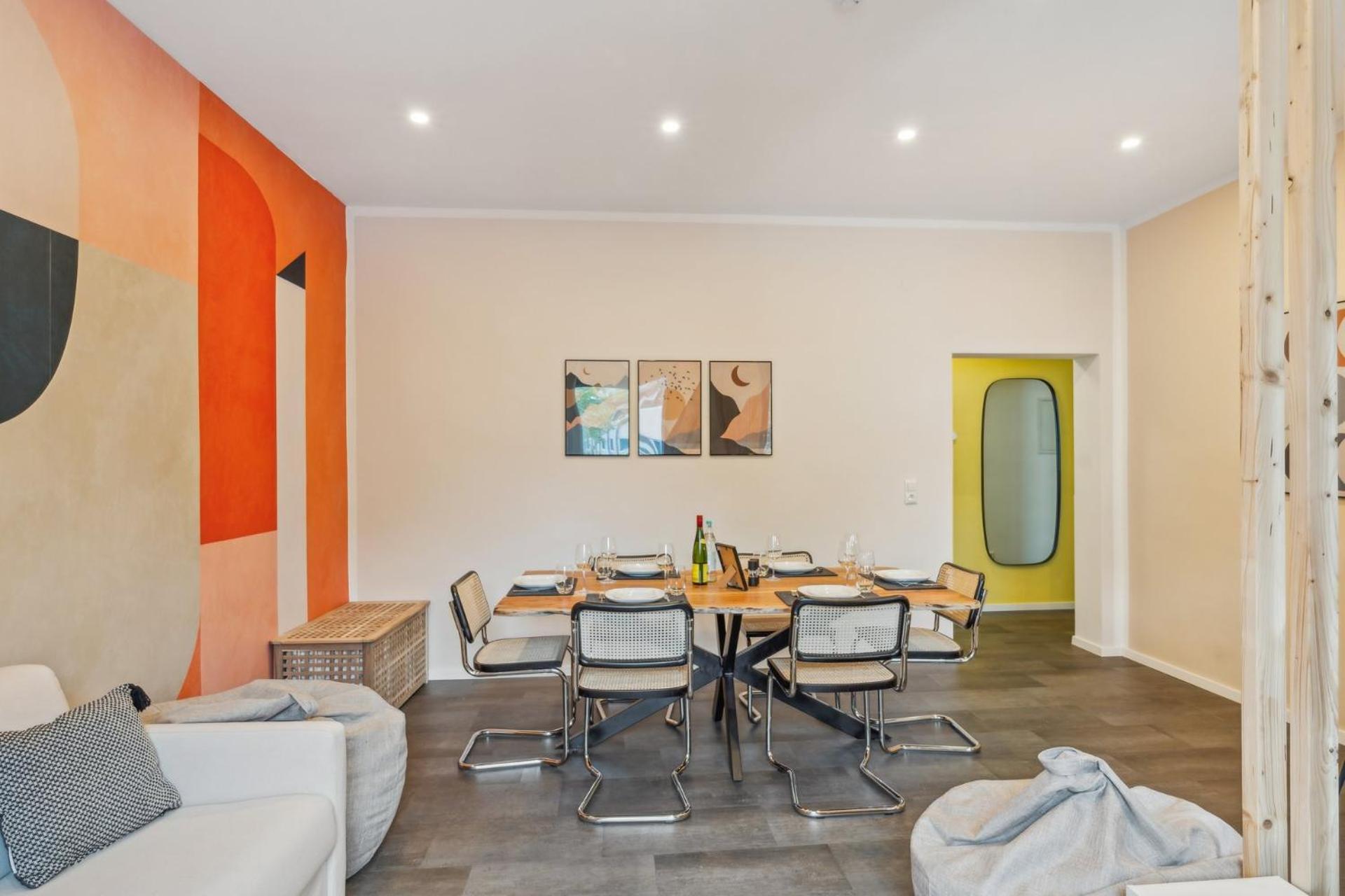 Apartment Maremar - Design Im Zentrum - 2 Schlafzimmer - Luxus Boxspringbetten - Kueche - Arbeitsplaetze & Highspeed Wlan - Balkon *